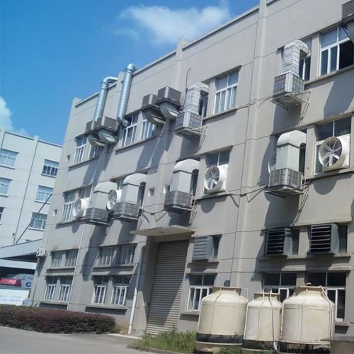 永藝家具股份有限公司車間負(fù)壓風(fēng)機+濕簾通風(fēng)降溫系統(tǒng)